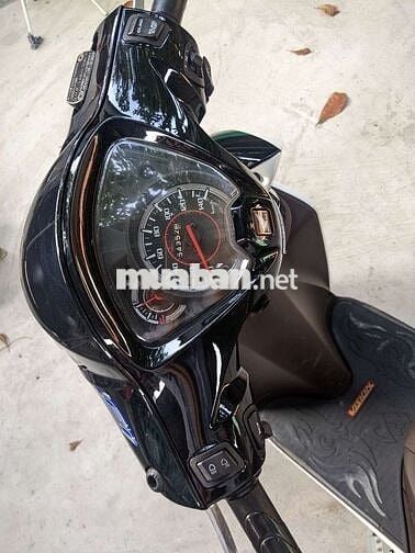 Honda Vision Trắng