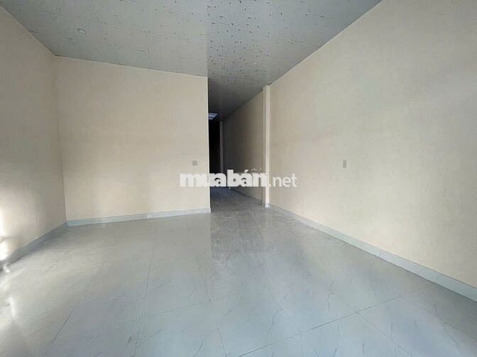 Nhà Bảo Lộc hẻm Hà Giang DT 180m2 Full thổ cư nhà kiên cố 3 PN hẻm oto