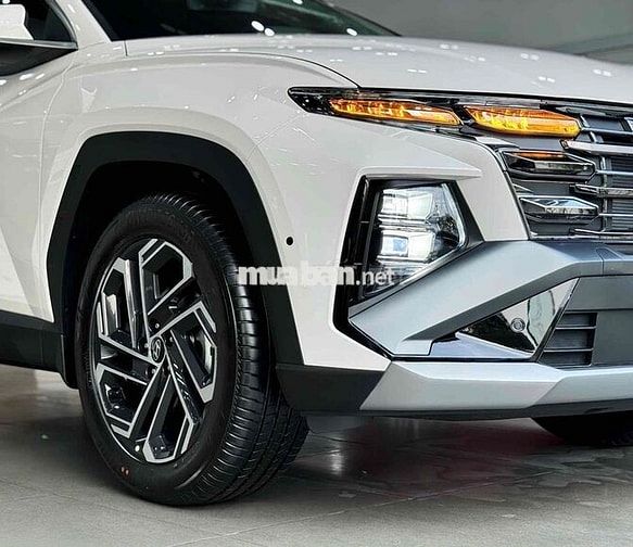 Tucson 1.6 Turbo - giao ngay