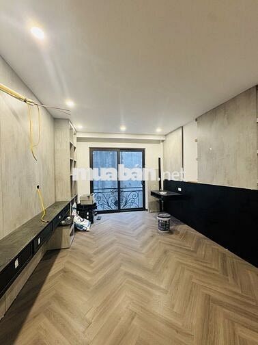 5 tầng thang máy,lô góc,KD, đường 2 oto tránh, phố Giải Phóng cực hiếm