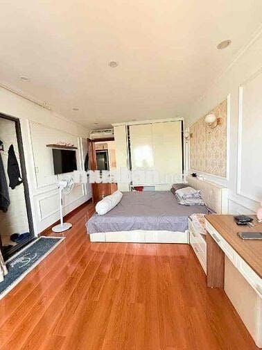 LÔ GÓC - FULL NỘI THẤT SỊN -  3 NGỦ  + 2WC