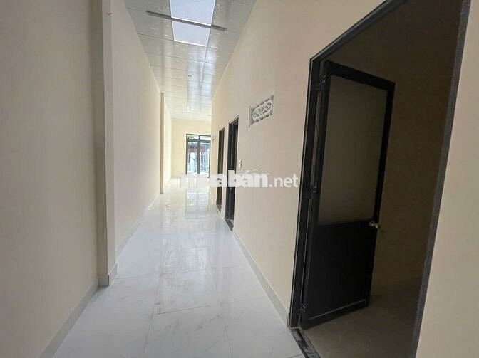 Nhà Bảo Lộc hẻm Hà Giang DT 180m2 Full thổ cư nhà kiên cố 3 PN hẻm oto