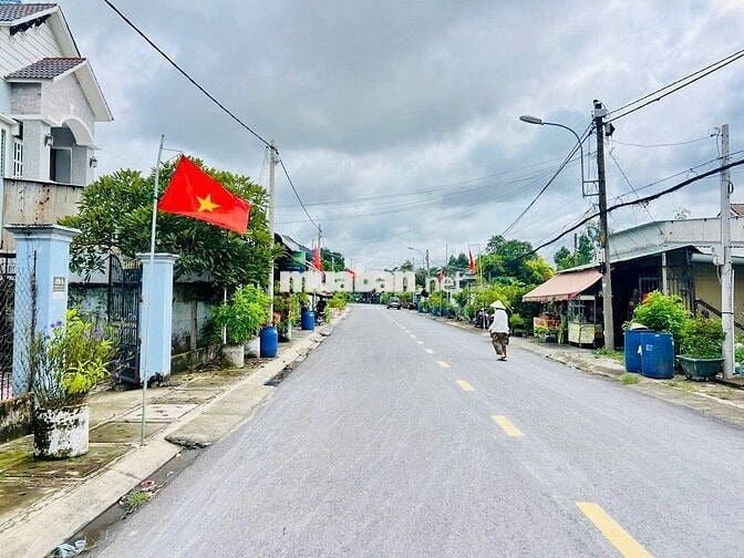 Lô góc 2 MT 210m2/850 triệu đường Nguyễn Văn Hoài kề BV Củ Chi sổ sẵn