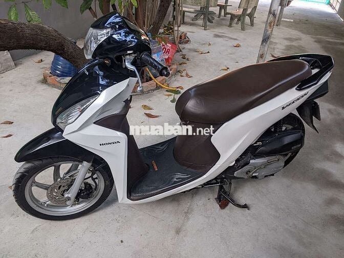 Honda Vision Trắng