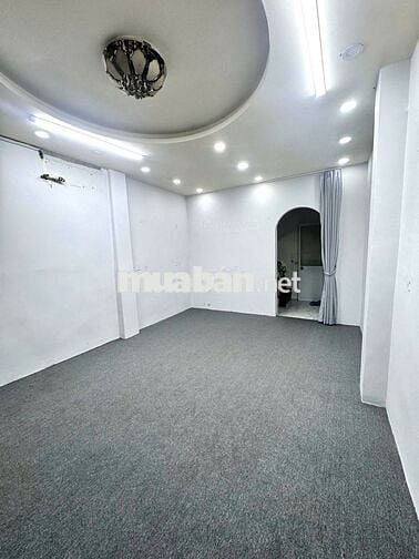 NGUYÊN CĂN QUẬN 3 MẶT TIỀN - 3 PHÒNG RỘNG ĐẸP - CẢI TẠO - KD TỰ DO