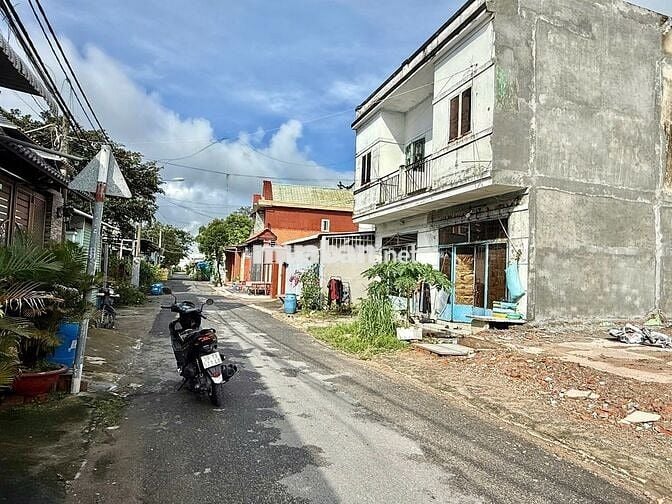 BÁN NHANH LÔ ĐẤT SIÊU ĐẸP 480TR NGANG 11M PHÙ HỢP KINH DOANH, BUÔN BÁN