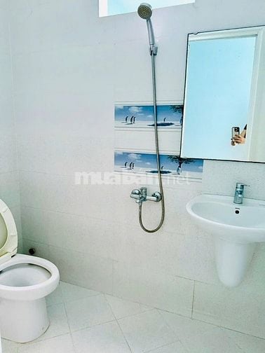 Bán nhà Hxh 3 lầu (5x18) 79/4/6 Thống nhất p11 , gò vấp (Bv HỒNG ĐỨC)