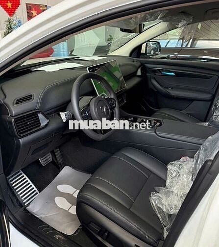 Vinfast VF8 Eco 2022 Trắng Nội Thất Đen