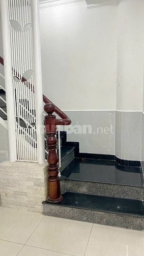 Bán nhà mặt tiền đường Đông Hưng Thuận 10, quận 12 - 4x14,5 giá 9 tỷ
