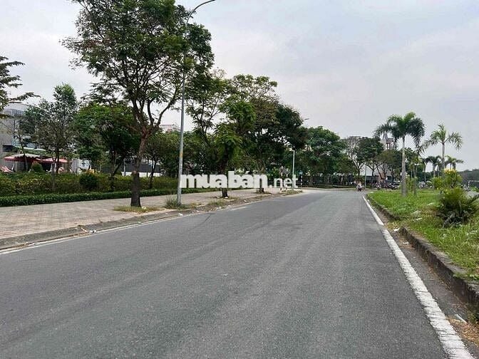Cần Bán Đất MT Đường Vận Hành Suối Nhum, Linh Xuân , Thủ Đức