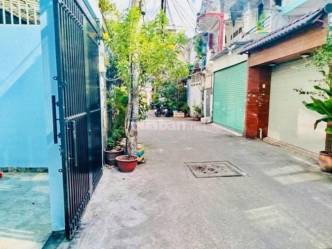 Bán nhà Hxh 3 lầu (5x18) 79/4/6 Thống nhất p11 , gò vấp (Bv HỒNG ĐỨC)