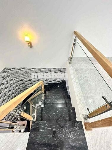 EM BÁN NHÀ LẦU TRỆT Ở AN BÌNH NGAY GẦN TRƯỜNG HỌC C2 AN BÌNH-