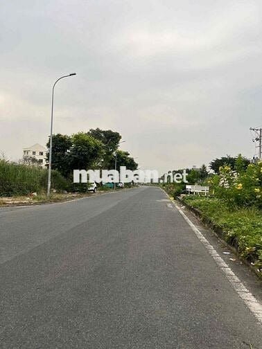 Cần Bán Đất MT Đường Vận Hành Suối Nhum, Linh Xuân , Thủ Đức
