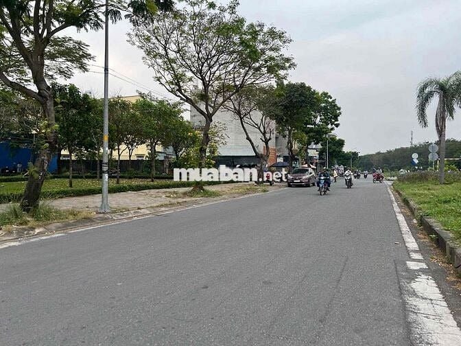Cần Bán Đất MT Đường Vận Hành Suối Nhum, Linh Xuân , Thủ Đức