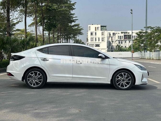 Hyundai Elantra 2020 2.0 Trắng