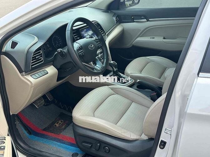 Hyundai Elantra 2020 2.0 Trắng