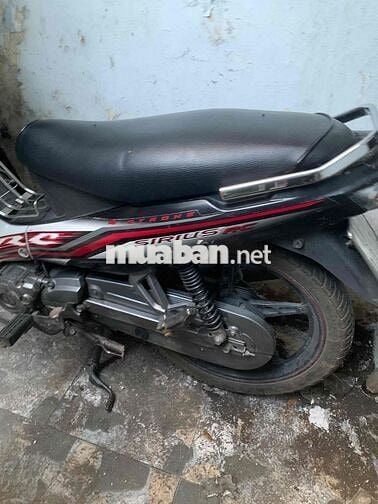 sirrius RC đỏ đen bánh mâm 2014