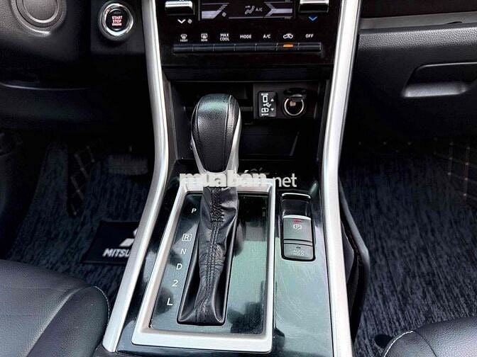 Cần Bán Mitsubishi Xpander 2024 Premium 1.5 AT