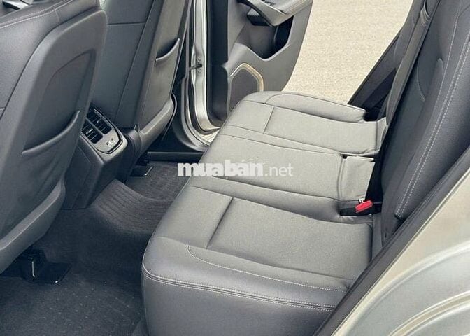 Vinfast VF8 Eco 2022 Trắng Nội Thất Đen