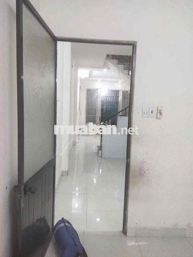 gần Mt An Dương Vương, 4x15, 1trệt1lầu, 3PN, nhà bếp, 3máy lạnh, 8tr