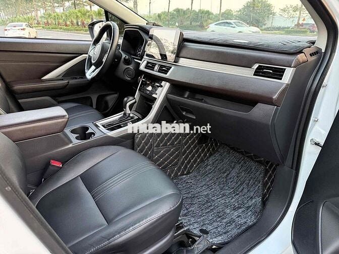 Cần Bán Mitsubishi Xpander 2024 Premium 1.5 AT
