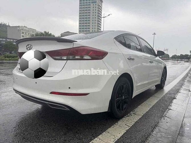 Hyundai Elantra 2016 1.6 AT - 130000 km