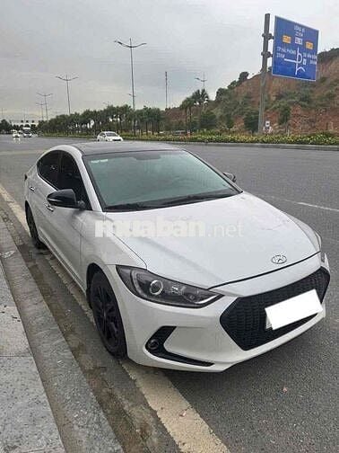 Hyundai Elantra 2016 1.6 AT - 130000 km