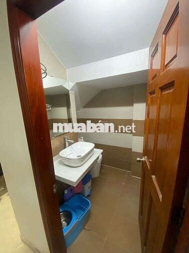 Cho thuê nguyên căn Mới Đẹp, 6pn6wc, Hẻm Tải đg Lê Văn Thọ p14 Gò vấp