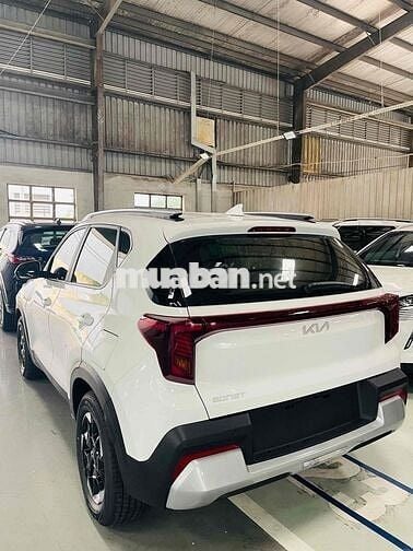 Kia Sonet 2025 AT