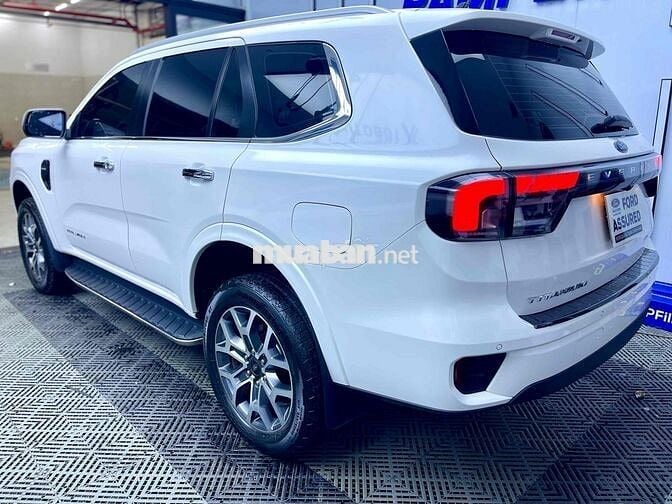 Ford Everest 2022 Titanium 4x2 23666 km