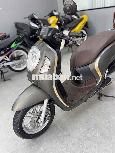 Scoopy 2021 Smartkey vàng cát nguyên rin