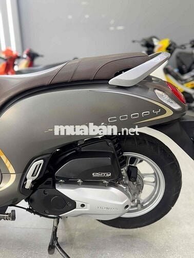 Scoopy 2021 Smartkey vàng cát nguyên rin