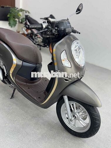 Scoopy 2021 Smartkey vàng cát nguyên rin