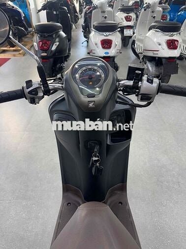 Scoopy 2021 Smartkey vàng cát nguyên rin
