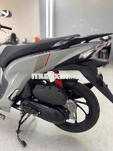 Velia 50cc đời 2025 siêu lướt 1700 km bao hồ sơ