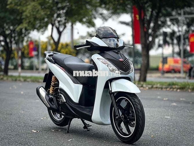 SH150i 2018 ABS full Ý chính chủ giấy tờ đầy đủ.