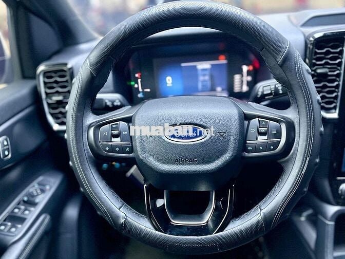 Ford Everest 2022 Titanium 4x2 23666 km