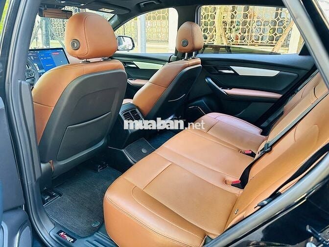 VinFast VF8 Plus 2022 Đen