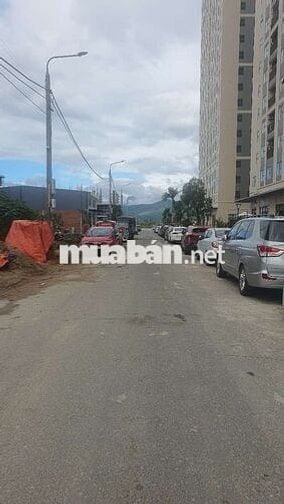 Bán Lô Đất Mặt Tiền , View Chung Cư Ori