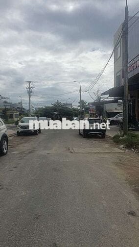 Bán Lô Đất Mặt Tiền , View Chung Cư Ori