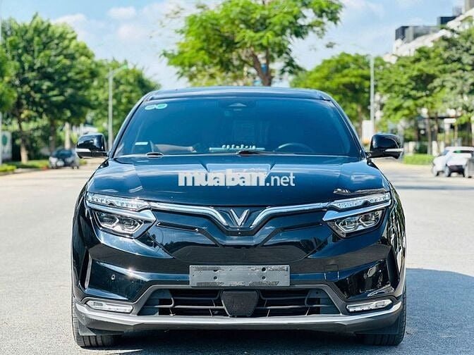 VinFast VF8 Plus 2022 Đen