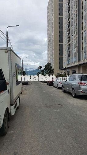 Bán Lô Đất Mặt Tiền , View Chung Cư Ori