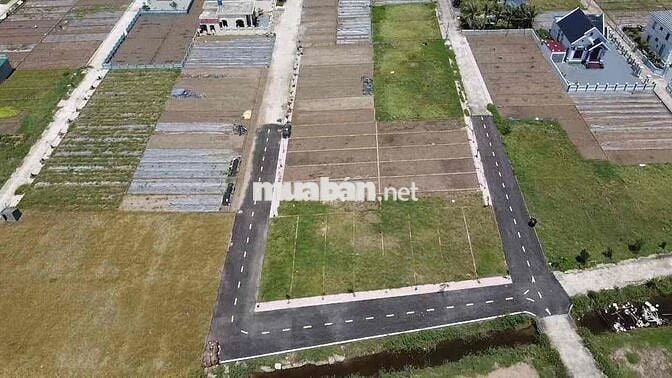 lô góc diện tích 103m2 mặt tiền 5.8m bãi tắm quất lâm nam định