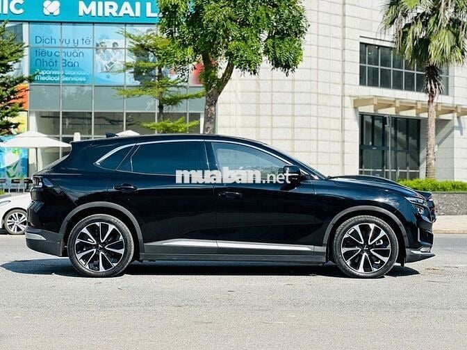 VinFast VF8 Plus 2022 Đen