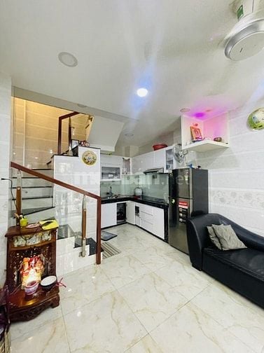 Chính chủ bán nhà hẻm 384 lý thái tổ q10 - 3,5m x 8m chỉ 5,2 tỷ