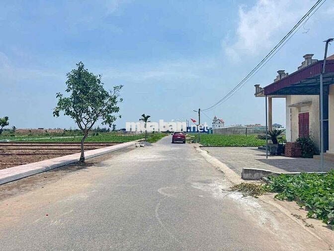 Cần Tiền Bán Gấp Mảnh Đất Ngay Trục Chính Bãi Tắm , Chấp Nhận Cắt Lỗ