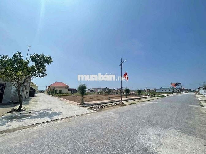 lô góc diện tích 103m2 mặt tiền 5.8m bãi tắm quất lâm nam định