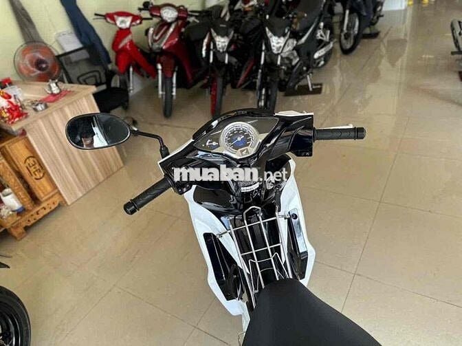 Honda Future LED 2024 Trắng 2700 km Như mới