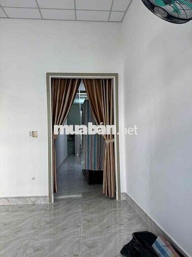 Cho thuê nhà nguyên căn đối diện chùa Tây Tạng đường nhựa 6