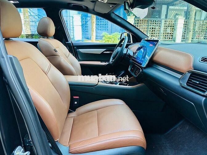 VinFast VF8 Plus 2022 Đen